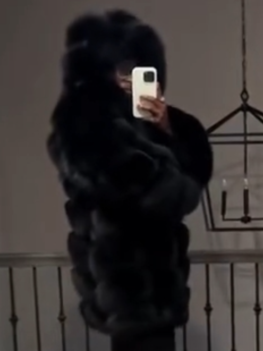 Women's Fashionable Fur Coat