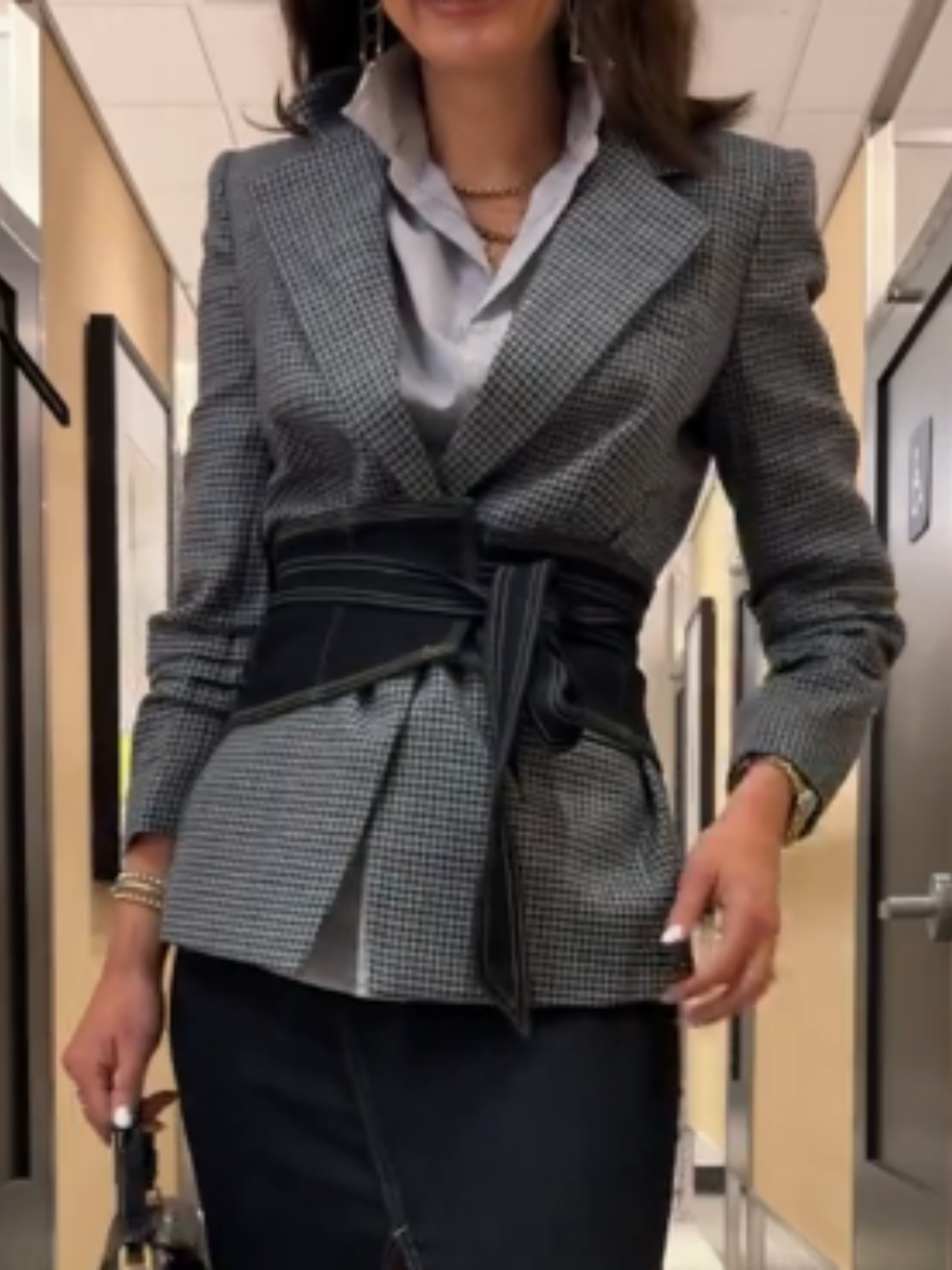 Chic Blazer With Removable Hoodie