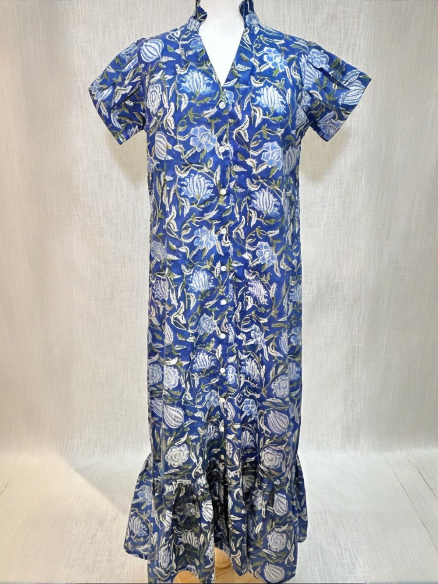 The Chic Floral Normal Dress