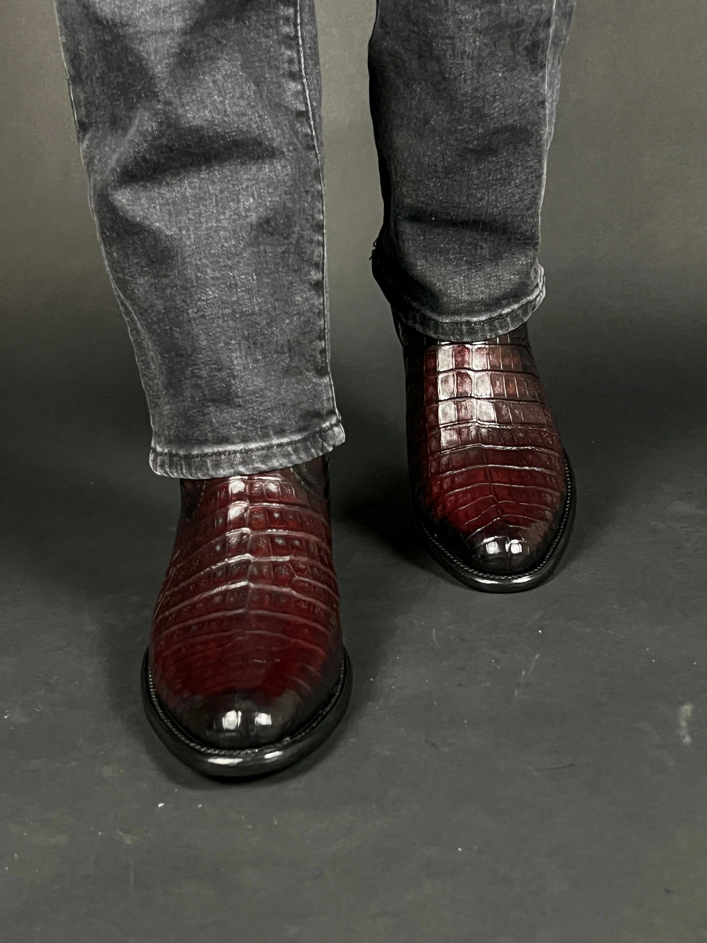 Emma Black Cherry Crocodile Fuscus Oval