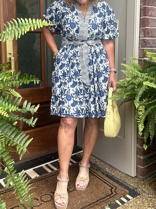 Floral Print V-neck Short Sleeve Belted Dress