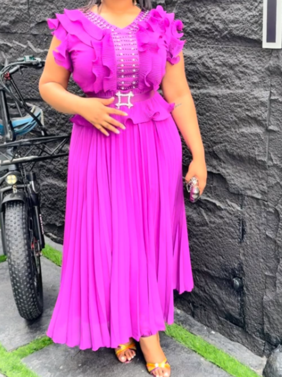 The Classy Hot Outfit