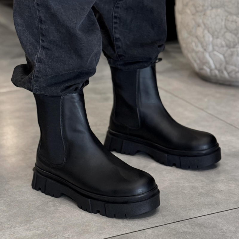 Men's All-Black Genuine Leather Chelsea Boots